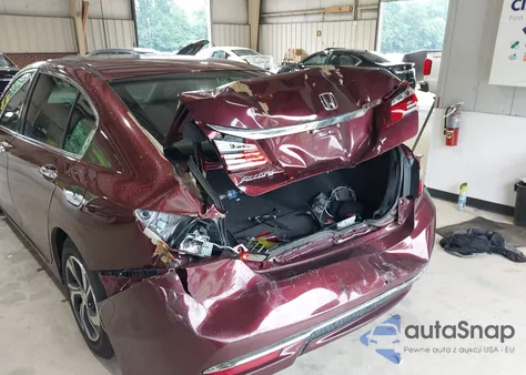 2016 Honda Accord Sedan Lx z USA, uszkodzony, nr VIN 1HGCR2F39GA178155